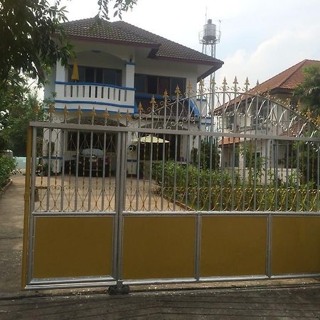 Hom Baan Chiang Mai Hotel Exterior foto