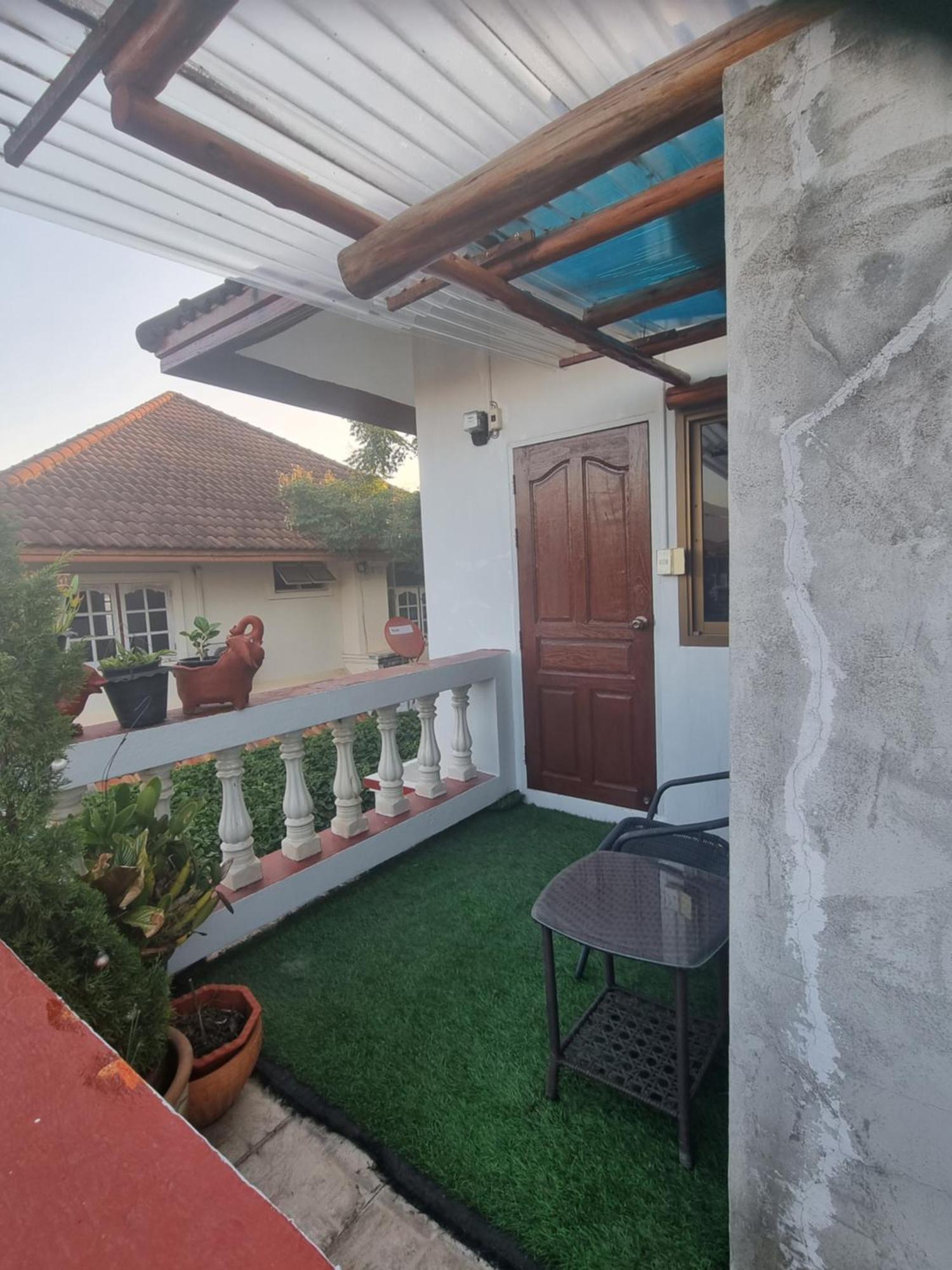 Hom Baan Chiang Mai Hotel Exterior foto