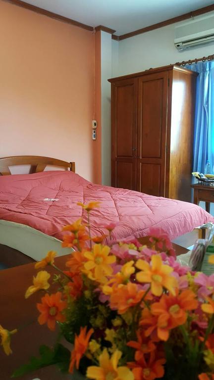 Hom Baan Chiang Mai Hotel Exterior foto