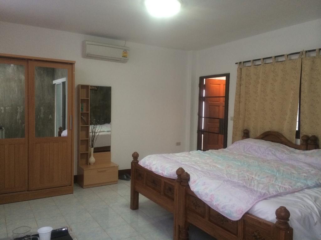 Hom Baan Chiang Mai Hotel Quarto foto