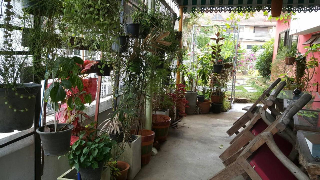 Hom Baan Chiang Mai Hotel Exterior foto